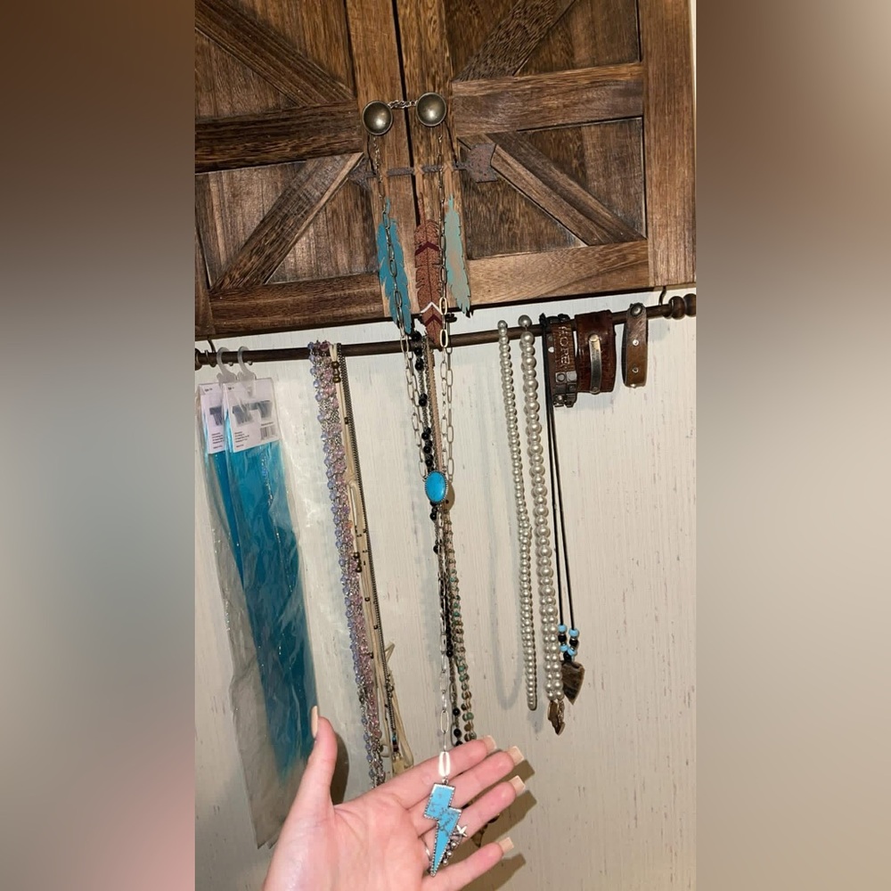 Faux turquoise lightning bolt lariat necklace